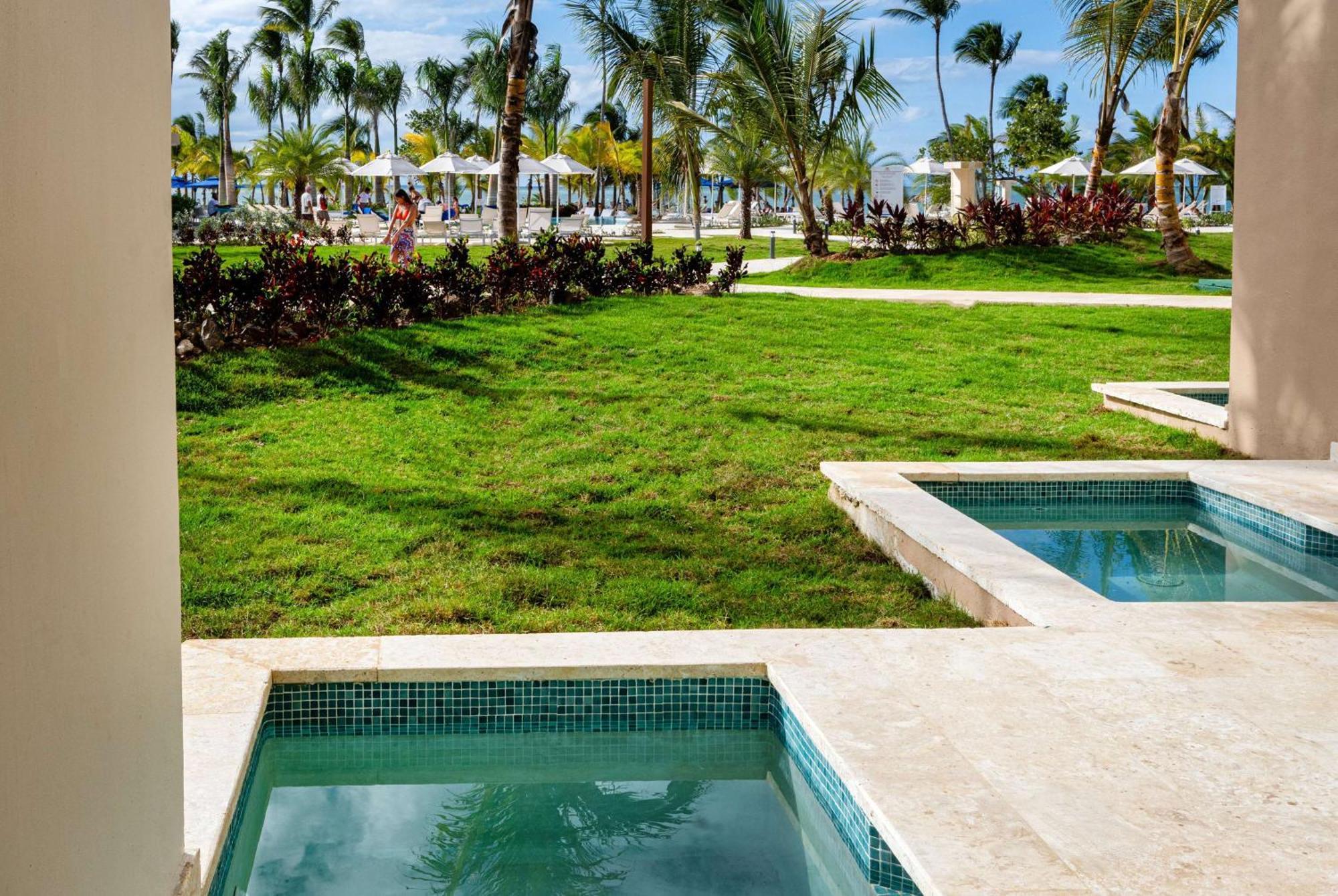 Viva Miches By Wyndham, A Trademark All Inclusive Resort Exterior photo