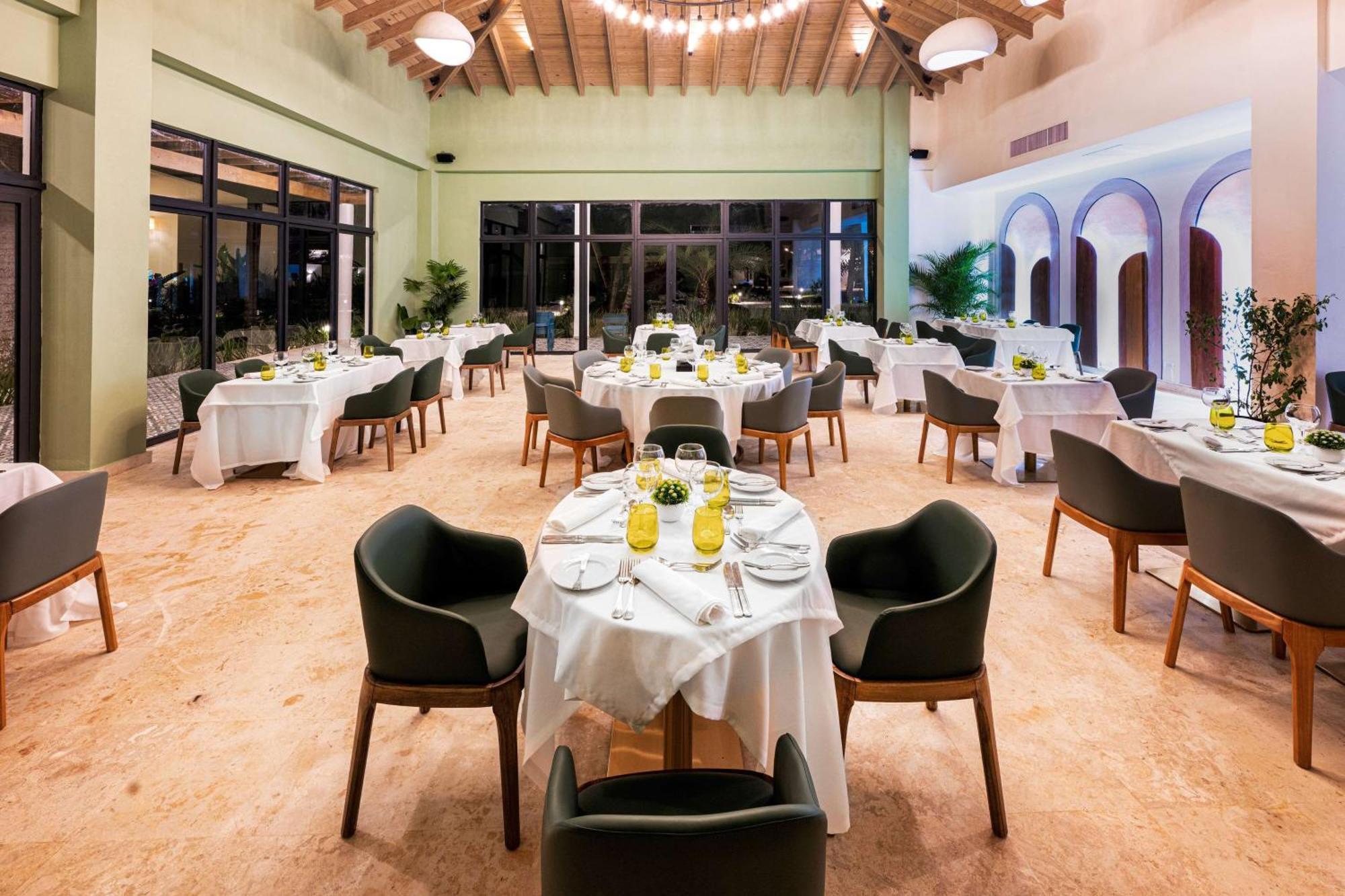Viva Miches By Wyndham, A Trademark All Inclusive Resort Exterior photo