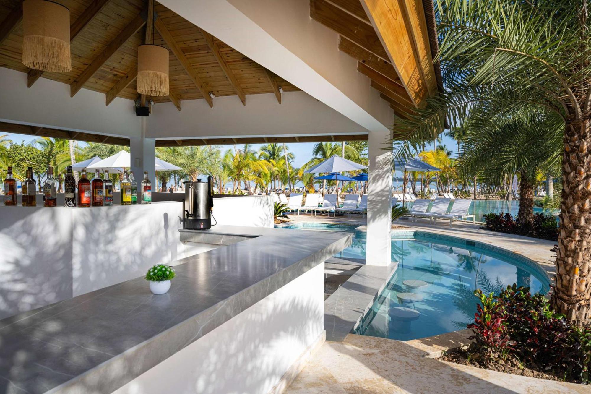 Viva Miches By Wyndham, A Trademark All Inclusive Resort Exterior photo