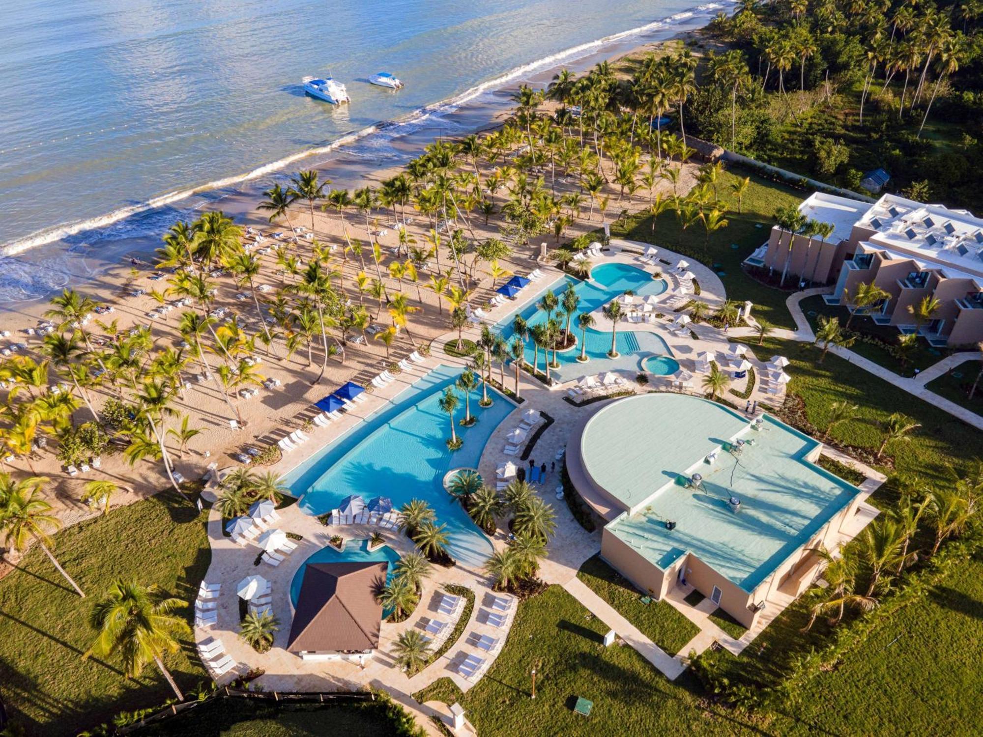 Viva Miches By Wyndham, A Trademark All Inclusive Resort Exterior photo